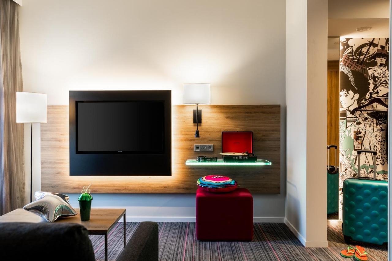 Moxy Glasgow Sec ภายนอก รูปภาพ